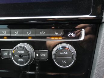 Volkswagen Golf 2.0 TSI R DSG 4Motion Euro 6 (s/s) (300 ps) 5dr