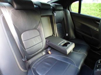 Jaguar XE 2.0d R-Sport Auto Euro 6 (s/s) 4dr