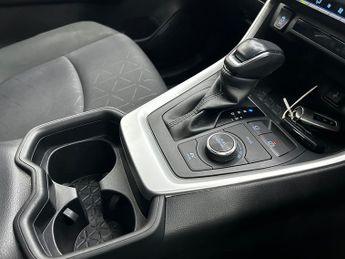 Toyota RAV4 2.5 VVT-h GPF Design SUV Petrol Hybrid CVT 4WD Euro 6 (s/s) (222