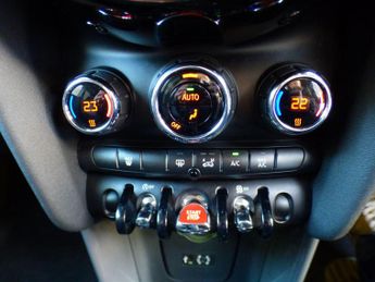 Mini Hatch 1.5 Cooper Auto Euro 6 (s/s) 5dr