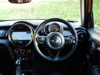 Mini Hatch 1.5 Cooper Auto Euro 6 (s/s) 5dr