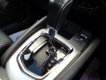 Nissan Qashqai 1.6 dCi Tekna XTRON 2WD Euro 5 (s/s) 5dr