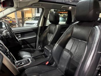 Land Rover Discovery Sport 2.0 TD4 HSE Black SUV 5dr Diesel Auto 4WD Euro 6 (s/s) (180 ps)