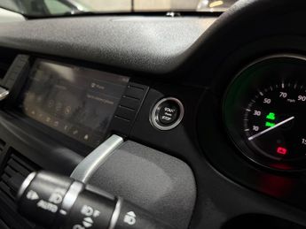 Land Rover Discovery Sport 2.0 TD4 HSE Black SUV 5dr Diesel Auto 4WD Euro 6 (s/s) (180 ps)