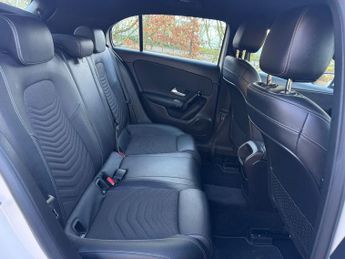 Mercedes-Benz A Class 1.3 A180 SE Hatchback 5dr Petrol 7G-DCT Euro 6 (s/s) (136 ps)