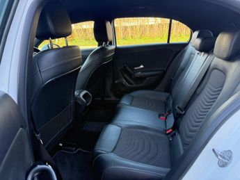 Mercedes-Benz A Class 1.3 A180 SE Hatchback 5dr Petrol 7G-DCT Euro 6 (s/s) (136 ps)