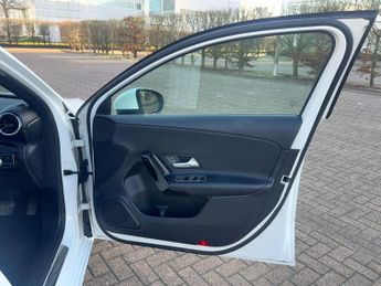 Mercedes-Benz A Class 1.3 A180 SE Hatchback 5dr Petrol 7G-DCT Euro 6 (s/s) (136 ps)