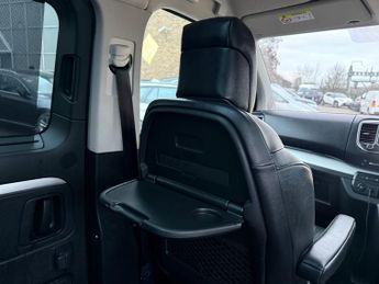 Peugeot Traveller 2.0 BlueHDi Allure Standard MPV 5dr Diesel EAT8 MWB Euro 6 (s/s)