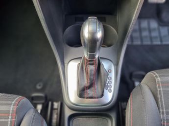 Volkswagen Polo 1.4 TSI GTI Hatchback 5dr Petrol DSG Euro 5 (180 ps)