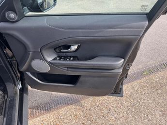 Land Rover Range Rover Evoque 2.0 TD4 SE Tech SUV 5dr Diesel Auto 4WD Euro 6 (s/s) (180 ps)