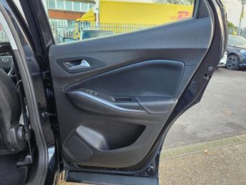 Vauxhall Grandland X 1.2 Turbo GPF Sport Nav SUV 5dr Petrol Auto Euro 6 (s/s) (130 ps