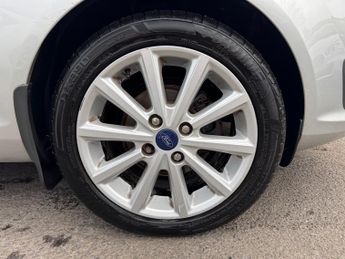 Ford Fiesta 1.0T EcoBoost Titanium Hatchback 5dr Petrol Powershift Euro 6 (1