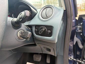 Ford Fiesta 1.4 Edge Hatchback 5dr Petrol Automatic (154 g/km, 94 bhp)