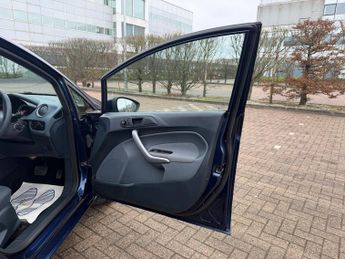 Ford Fiesta 1.4 Edge Hatchback 5dr Petrol Automatic (154 g/km, 94 bhp)