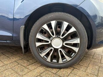 Ford Fiesta 1.4 Edge Hatchback 5dr Petrol Automatic (154 g/km, 94 bhp)