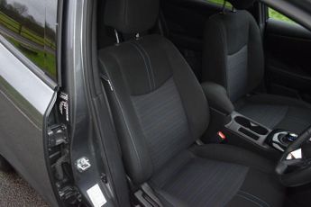 Nissan LEAF 39kWh N-Connecta Auto 5dr