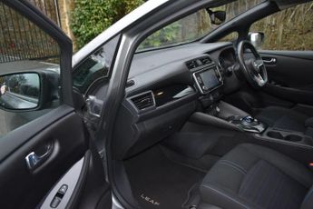 Nissan LEAF 39kWh N-Connecta Auto 5dr