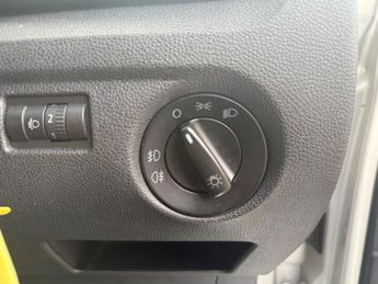 Skoda Fabia 1.6 16V 3 Hatchback 5dr Petrol Tiptronic (180 g/km, 105 bhp)