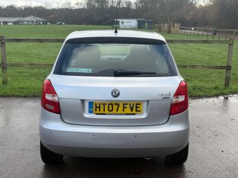 Skoda Fabia 1.6 16V 3 Hatchback 5dr Petrol Tiptronic (180 g/km, 105 bhp)