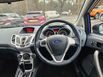 Ford Fiesta 1.4 Zetec Hatchback 5dr Petrol Automatic (154 g/km, 94 bhp)