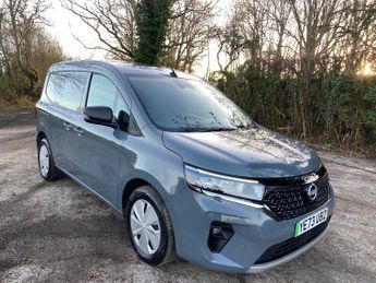 Nissan Townstar 45kWh Tekna Panel Van  Electric Auto L1 (122 ps) In Grey