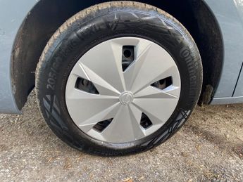 Nissan Townstar 45kWh Tekna Panel Van  Electric Auto L1 (122 ps) In Grey