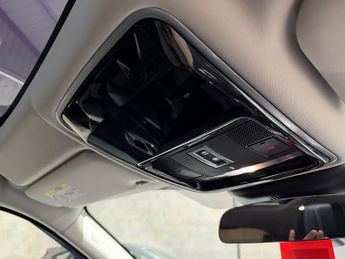 Land Rover Range Rover Velar 2.0 D180 S SUV 5dr Diesel Auto 4WD Euro 6 (s/s) (180 ps)