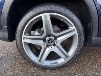 Mercedes-Benz GLA 2.1 GLA200d AMG Line (Premium) SUV 5dr Diesel 7G-DCT 4MATIC Euro