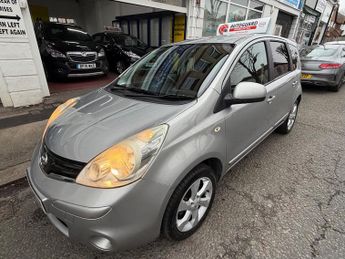 Nissan Note 1.6 16V Tekna Hatchback 5dr Petrol Auto Euro 4 (110 ps)