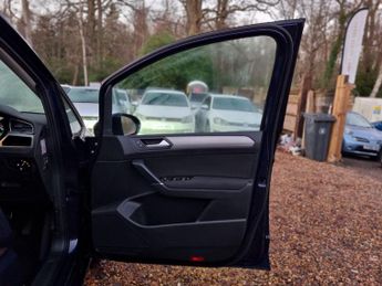 Volkswagen Touran 1.4 TSI BlueMotion Tech SEL MPV 5dr Petrol DSG Euro 6 (s/s) (150