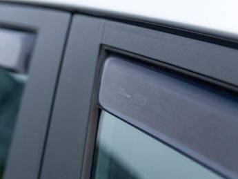 Ford Fiesta 1.6 Zetec Hatchback 5dr Petrol Powershift Euro 5 (105 ps)