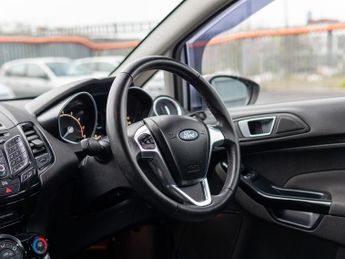 Ford Fiesta 1.6 Zetec Hatchback 5dr Petrol Powershift Euro 5 (105 ps)