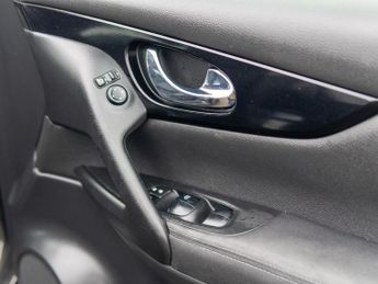 Nissan Qashqai 1.2 DIG-T N-Connecta SUV 5dr Petrol XTRON 2WD Euro 6 (s/s) (115 