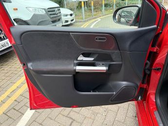 Mercedes-Benz B Class 1.3 B180 AMG Line (Executive) MPV 5dr Petrol 7G-DCT Euro 6 (s/s)