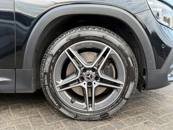 Mercedes-Benz GLB 2.0 GLB220d AMG Line (Premium) SUV 5dr Diesel 8G-DCT 4MATIC Euro