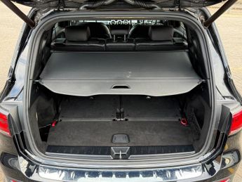 Mercedes-Benz GLB 2.0 GLB220d AMG Line (Premium) SUV 5dr Diesel 8G-DCT 4MATIC Euro