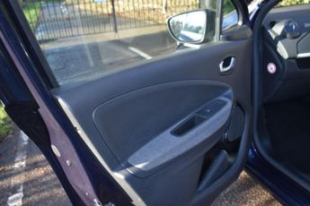 Renault Zoe R135 EV50 52kWh Riviera Auto 5dr (Rapid Charge)