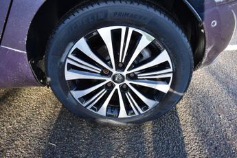 Renault Zoe R135 EV50 52kWh Riviera Auto 5dr (Rapid Charge)