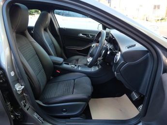Mercedes-Benz A Class 2.1 A200d AMG Line (Premium Plus) 7G-DCT Euro 6 (s/s) 5dr Only 3
