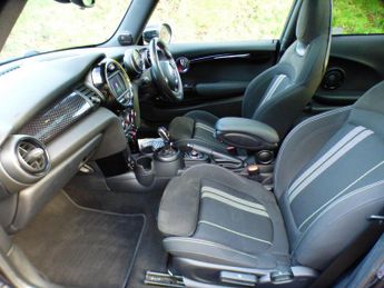 Mini Hatch 2.0 Cooper S Sport Hatchback 3dr Petrol Steptronic Euro 6 (s/s) 