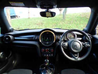 Mini Hatch 2.0 Cooper S Sport Hatchback 3dr Petrol Steptronic Euro 6 (s/s) 