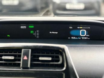 Toyota Prius 1.8 VVTi Excel Euro 6 (S/S) CVT 5Dr