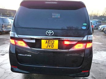 Toyota Vellfire 8 Seater- 2.4L PETROL-ULEZ/CAZ PASS-FREE 40MONTHS GOLD WARRANTY 