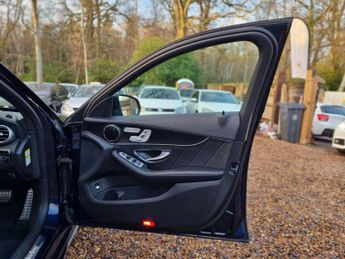 Mercedes-Benz C Class 2.0 C200 AMG Line Saloon 4dr Petrol 7G-Tronic+ Euro 6 (s/s) (184