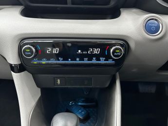 Toyota Yaris 1.5 VVT-h Excel Hatchback Petrol Hybrid E-CVT Euro 6 (s/s) (116 