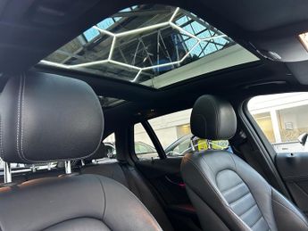 Mercedes-Benz C Class 2.0 C300de 13.5kWh AMG Line Night Edition (Premium Plus) Estate 