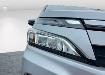 Toyota Voxy Noah Hybrid 1.8 ZWR80 Auto