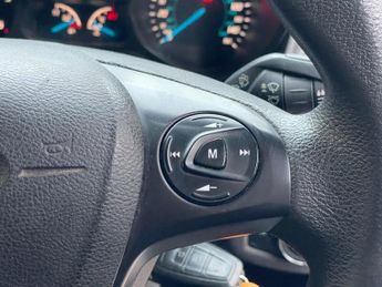 Ford Transit Connect 1.5 TDCi 210 Panel Van 5dr Diesel Manual L2 H1 (119 g/km, 118 bh