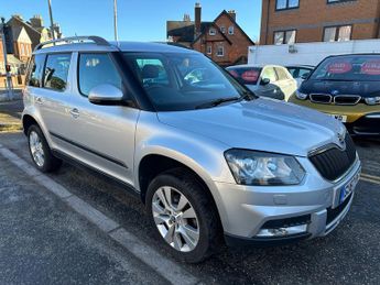 Skoda Yeti 1.2 TSI SE L Drive Outdoor DSG Euro 6 (s/s) 5dr 1 Owner Only 300