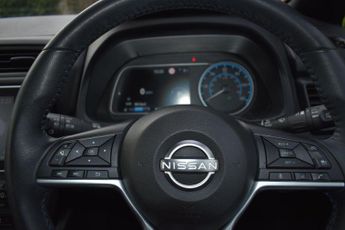 Nissan LEAF 39kWh Acenta Auto 5dr